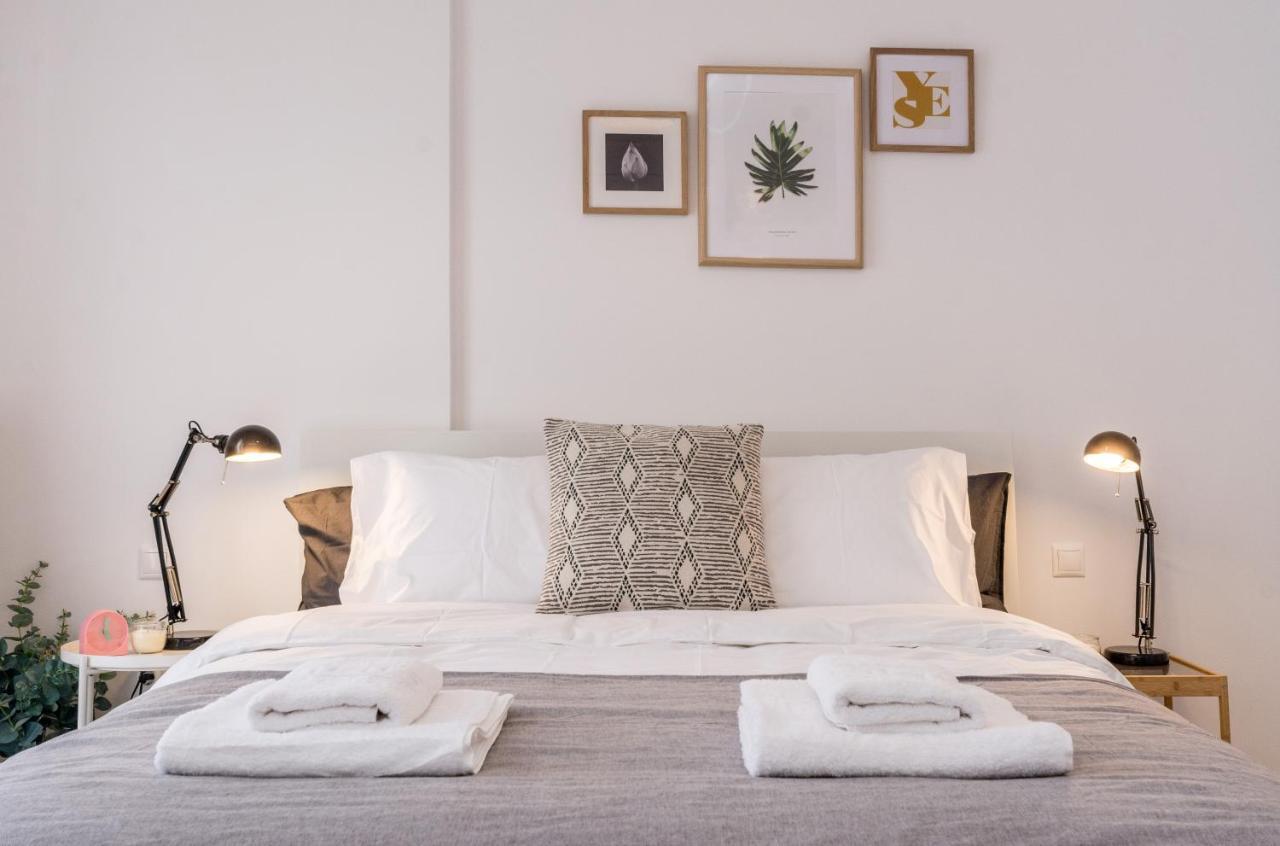 Wide Comfy Studio Apartment Centrally Located In Thissio เอเธนส์ ภายนอก รูปภาพ