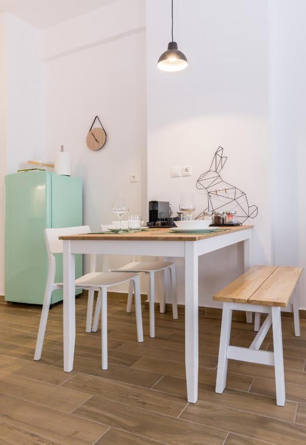 Wide Comfy Studio Apartment Centrally Located In Thissio เอเธนส์ ภายนอก รูปภาพ